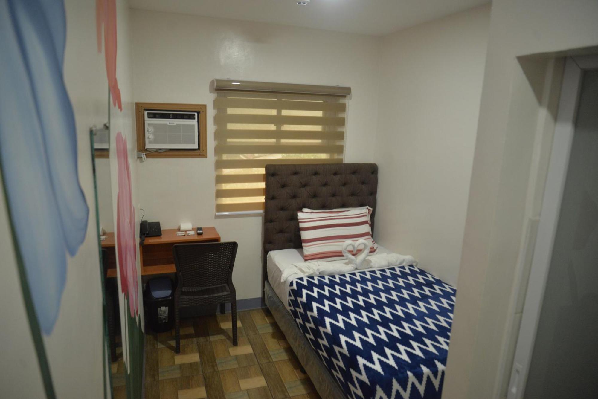 Fb Dormitel Suites Cagayan de Oro Exterior photo